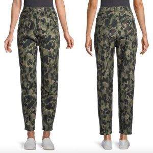 NWT WeWoreWhat Camo-Print Boyfriend Jeans